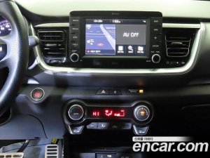 Kia Stonic 1.4 2020 года из Южной Кореи