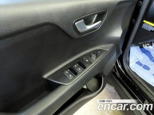 Kia Stonic 1.4 2020 года из Южной Кореи