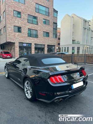 Ford Mustang GT Cabriolet 2020 года из Южной Кореи