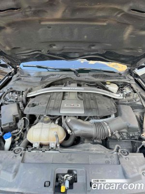 Ford Mustang GT Cabriolet 2020 года из Южной Кореи