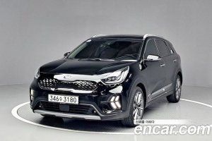 Kia Niro 1.6 HEV 2021 года из Южной Кореи