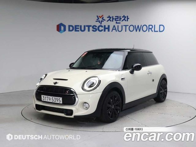 Mini Cooper DEFAULT 2019 года из Кореи