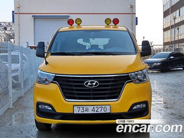 Hyundai Starex ttt10013 2021 года из Кореи