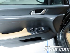Kia K5 2.0 2020 года из Южной Кореи