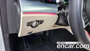 Mercedes-Benz E-Class E350 4MATIC Avantgarde 2021 года из Южной Кореи