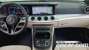 Mercedes-Benz E-Class E350 4MATIC Avantgarde 2021 года из Южной Кореи