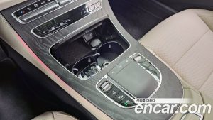 Mercedes-Benz E-Class E350 4MATIC Avantgarde 2021 года из Южной Кореи