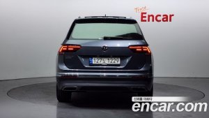 Volkswagen Tiguan 2.0 TDI Prestige 2020 года из Южной Кореи