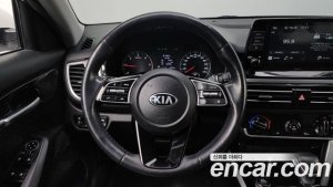 Kia Seltos Дизель 1.6 2WD 2020 года из Южной Кореи
