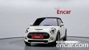 Mini Cooper Convertible DEFAULT 2021 года из Южной Кореи