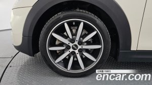 Mini Cooper Convertible DEFAULT 2021 года из Южной Кореи