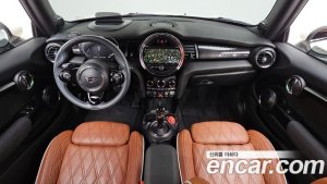 Mini Cooper Convertible DEFAULT 2021 года из Южной Кореи