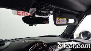Mini Cooper Convertible DEFAULT 2021 года из Южной Кореи