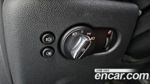 Mini Cooper Convertible DEFAULT 2021 года из Южной Кореи