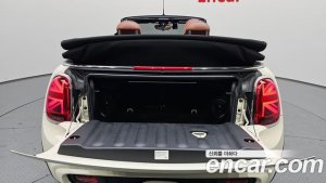Mini Cooper Convertible DEFAULT 2021 года из Южной Кореи