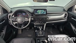 Kia Seltos Бензин 1.6 Turbo 4WD 2022 года из Южной Кореи