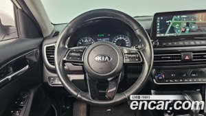 Kia Seltos Бензин 1.6 Turbo 4WD 2022 года из Южной Кореи