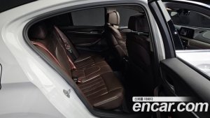 BMW 5-Series 520i Luxury 2020 года из Южной Кореи