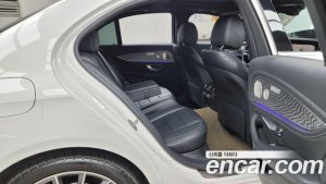 Mercedes-Benz E-Class E350 4MATIC AMG Line 2021 года из Южной Кореи