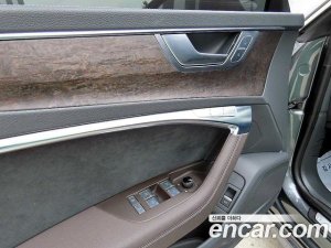 Audi A7 50 TDI 4WD Premium 2020 года из Южной Кореи