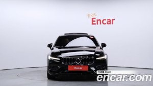Volvo S60 B5 Inscription 2021 года из Южной Кореи
