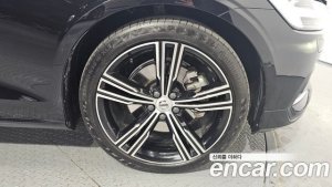 Volvo S60 B5 Inscription 2021 года из Южной Кореи
