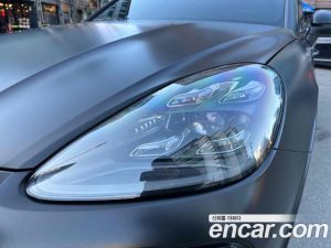 Porsche Cayenne 3.0 E-하이브리드 Coupe 2021 года из Южной Кореи