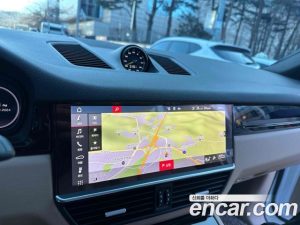 Porsche Cayenne 3.0 E-하이브리드 Coupe 2021 года из Южной Кореи