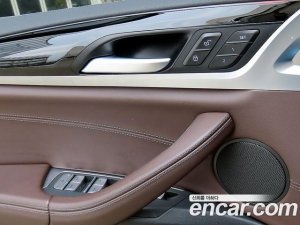 BMW X4 xDrive20d xLine 2020 года из Южной Кореи