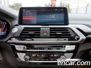 BMW X4 xDrive20d xLine 2020 года из Южной Кореи