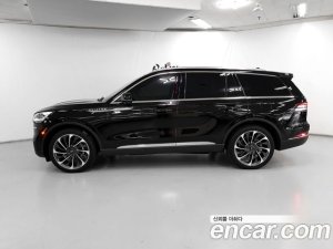 Lincoln Aviator 3.0 Reserve AWD 2021 года из Южной Кореи