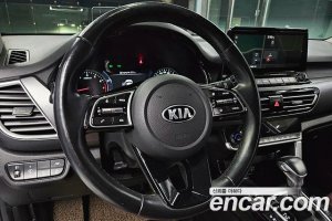Kia Seltos Бензин 1.6 Turbo 2WD 2020 года из Южной Кореи