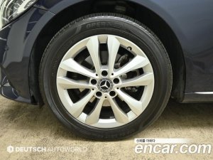 Mercedes-Benz C-Class C200 Avantgarde 2020 года из Южной Кореи