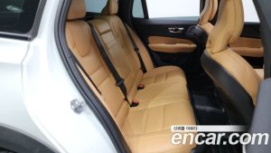 Volvo V60 T5 PRO AWD 2020 года из Южной Кореи