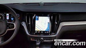 Volvo V60 T5 PRO AWD 2020 года из Южной Кореи