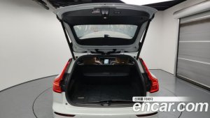 Volvo V60 T5 PRO AWD 2020 года из Южной Кореи