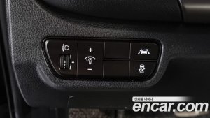 Kia Seltos Бензин 1.6 Turbo 2WD 2022 года из Южной Кореи