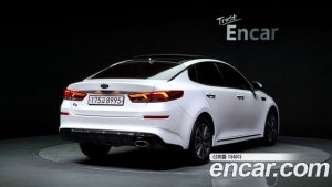 Kia K5 2.0 2020 года из Южной Кореи