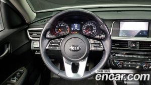 Kia K5 2.0 2020 года из Южной Кореи