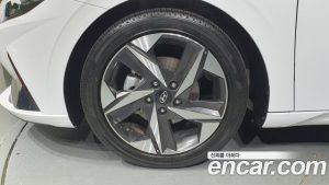 Hyundai AVANTE 1.6 2021 года из Южной Кореи