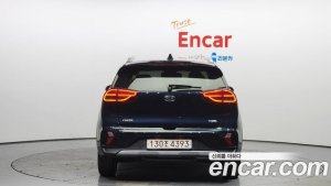 Kia Niro 1.6 HEV 2020 года из Южной Кореи