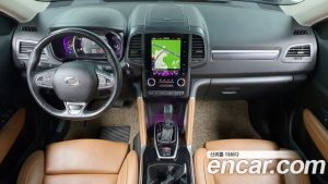 Renault-KoreaSamsung QM6 2.0 GDe RE Signature 2WD 2021 года из Южной Кореи