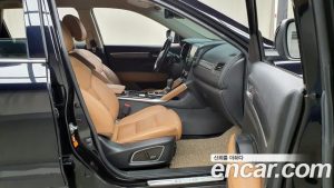 Renault-KoreaSamsung QM6 2.0 GDe RE Signature 2WD 2021 года из Южной Кореи