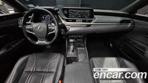 Lexus ES Luxury 2020 года из Южной Кореи