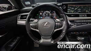 Lexus ES Luxury 2020 года из Южной Кореи
