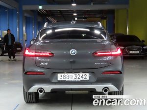 BMW X4 xDrive20d xLine 2020 года из Южной Кореи