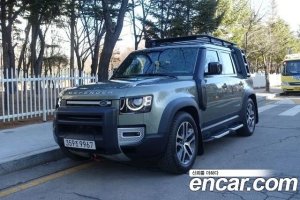 Land Rover Defender 110 D240 SE 2020 года из Южной Кореи