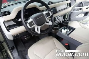 Land Rover Defender 110 D240 SE 2020 года из Южной Кореи