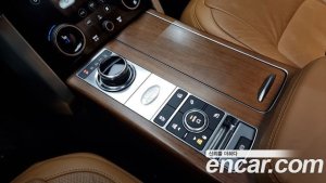Land Rover Range Rover 4.4 SDV8 AB Дизель 2020 года из Южной Кореи