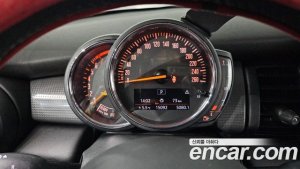 Mini Cooper DEFAULT 2020 года из Южной Кореи